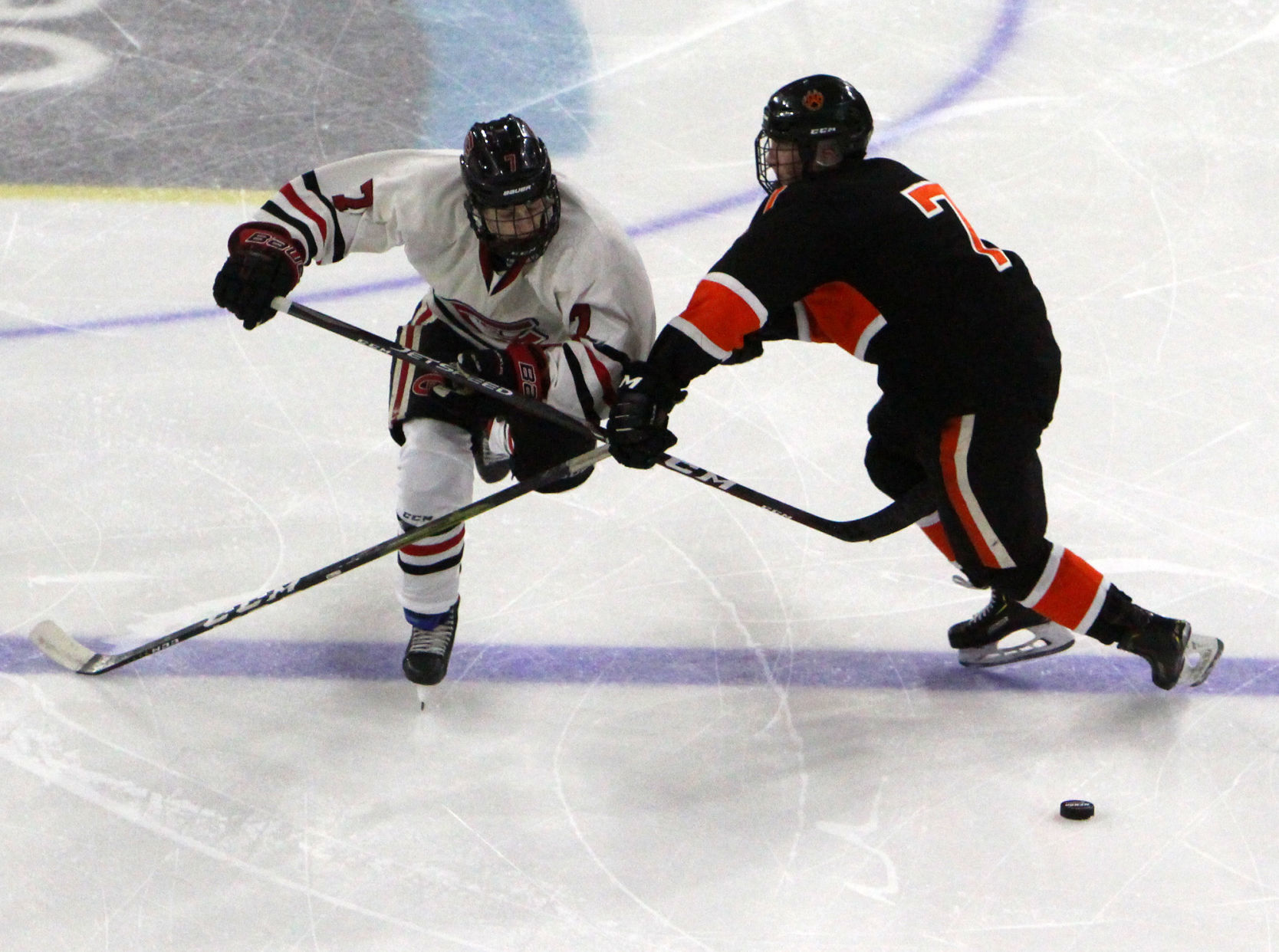 Chi-Hi boys hockey vs Verona at Division 1 state semifinals 3-6-20